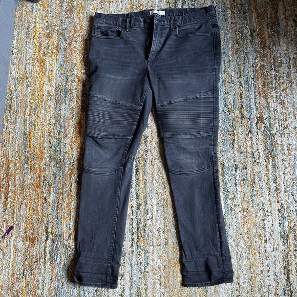 Gap Rippled Skinny Jeans - Picture 2 of 3